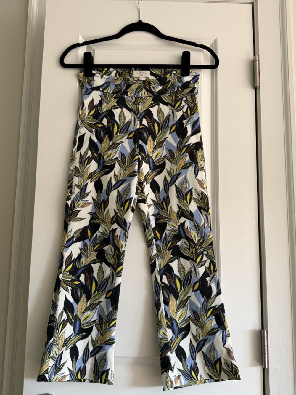 Avenue Montaigne Cropped Flare